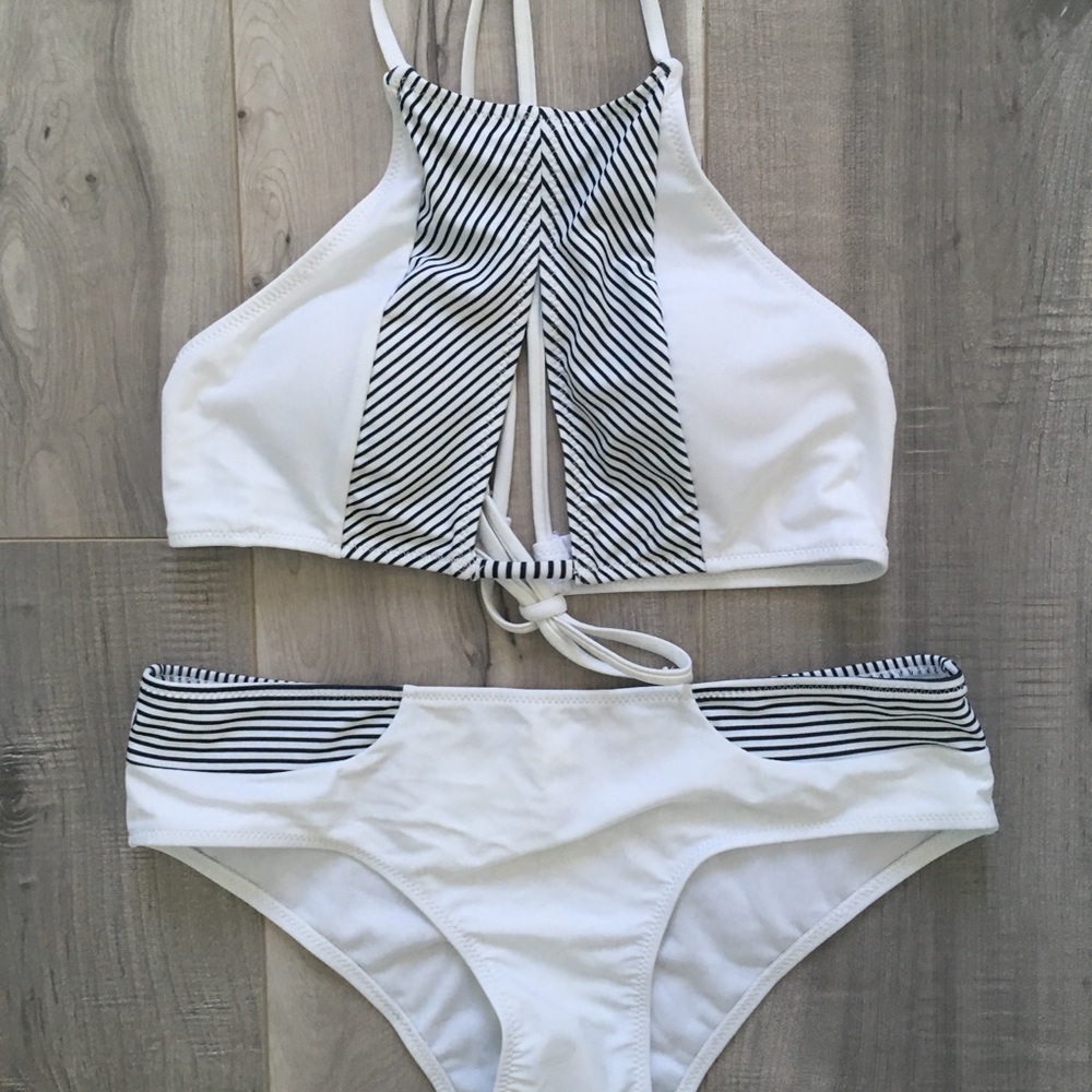 Striped bikini set